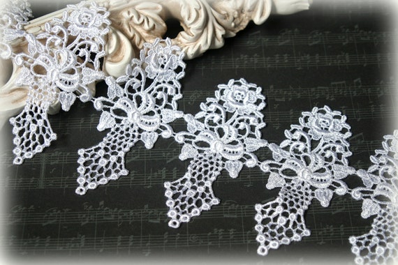 White Venise Lace Trim, Lace Appliques, Couture Gowns, Dresses, Crafting, etc, approx.4.50" GL-184