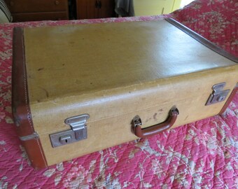 Nice Large Antique Straw Suitcase, Travel, Train, Hobo Case, Luggage