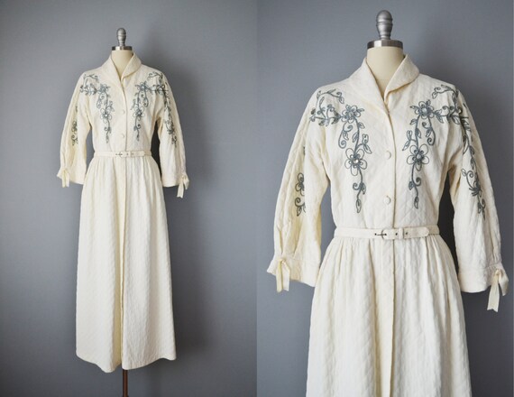 RESERVED:Vintage 50s Robe // 1950s Ivory Quilted Housecoat