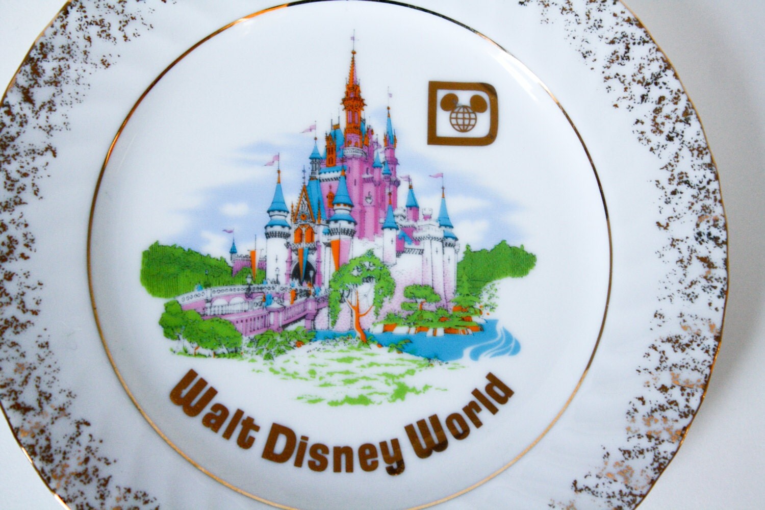 Vintage Walt Disney World Plate Cinderella Castle Souvenir