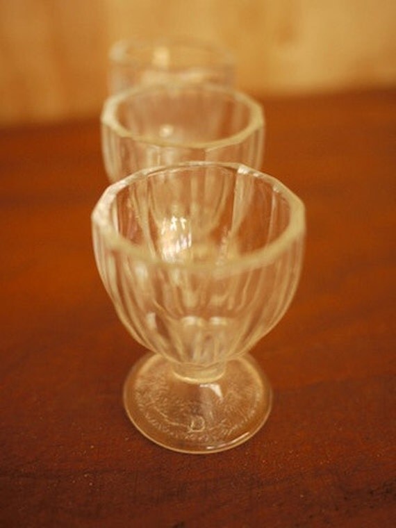 Set Of 6 Vintage Clear Glass Footed Egg Cups Dominion Glass