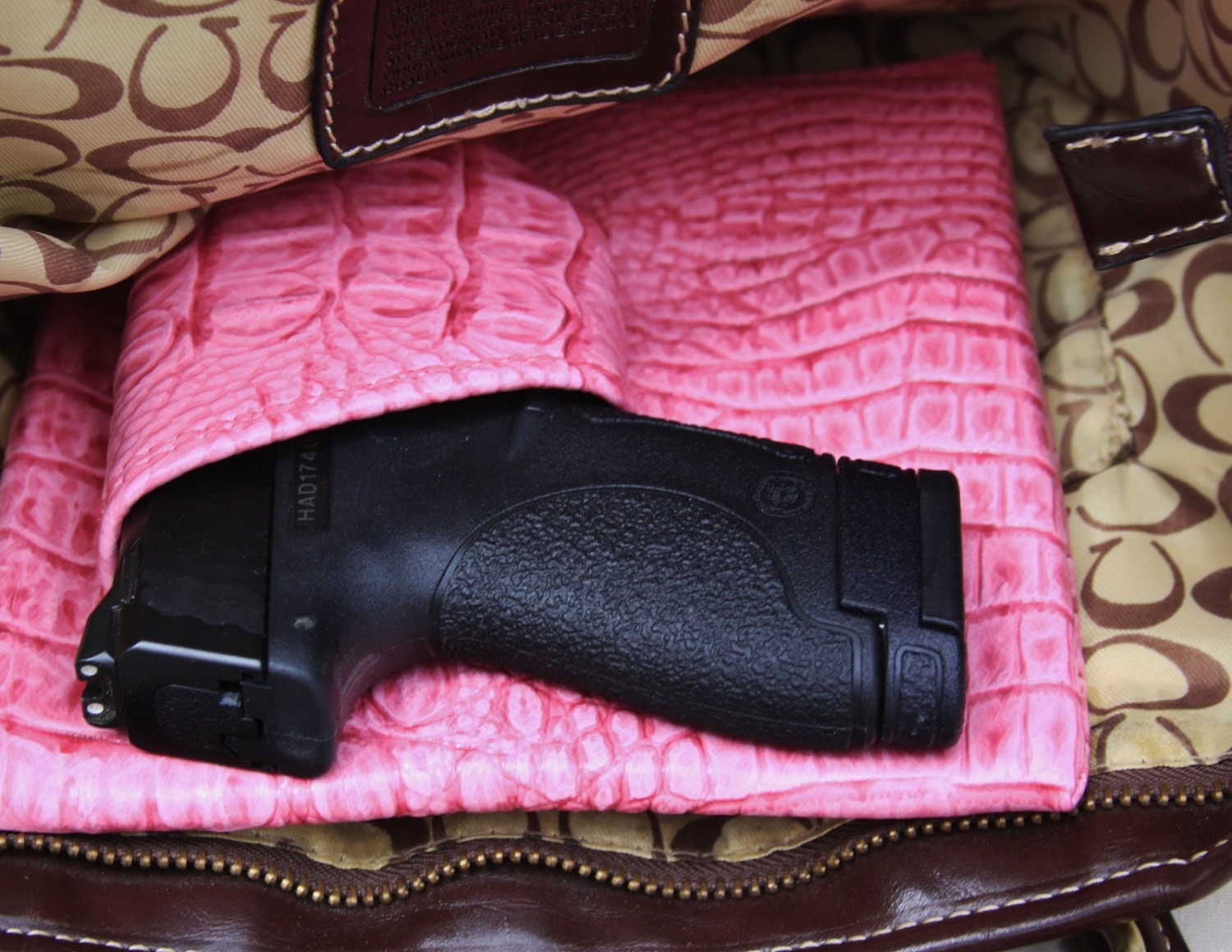 Sub Compact Auto Purse holster Pink Gator Print S&W MP shield