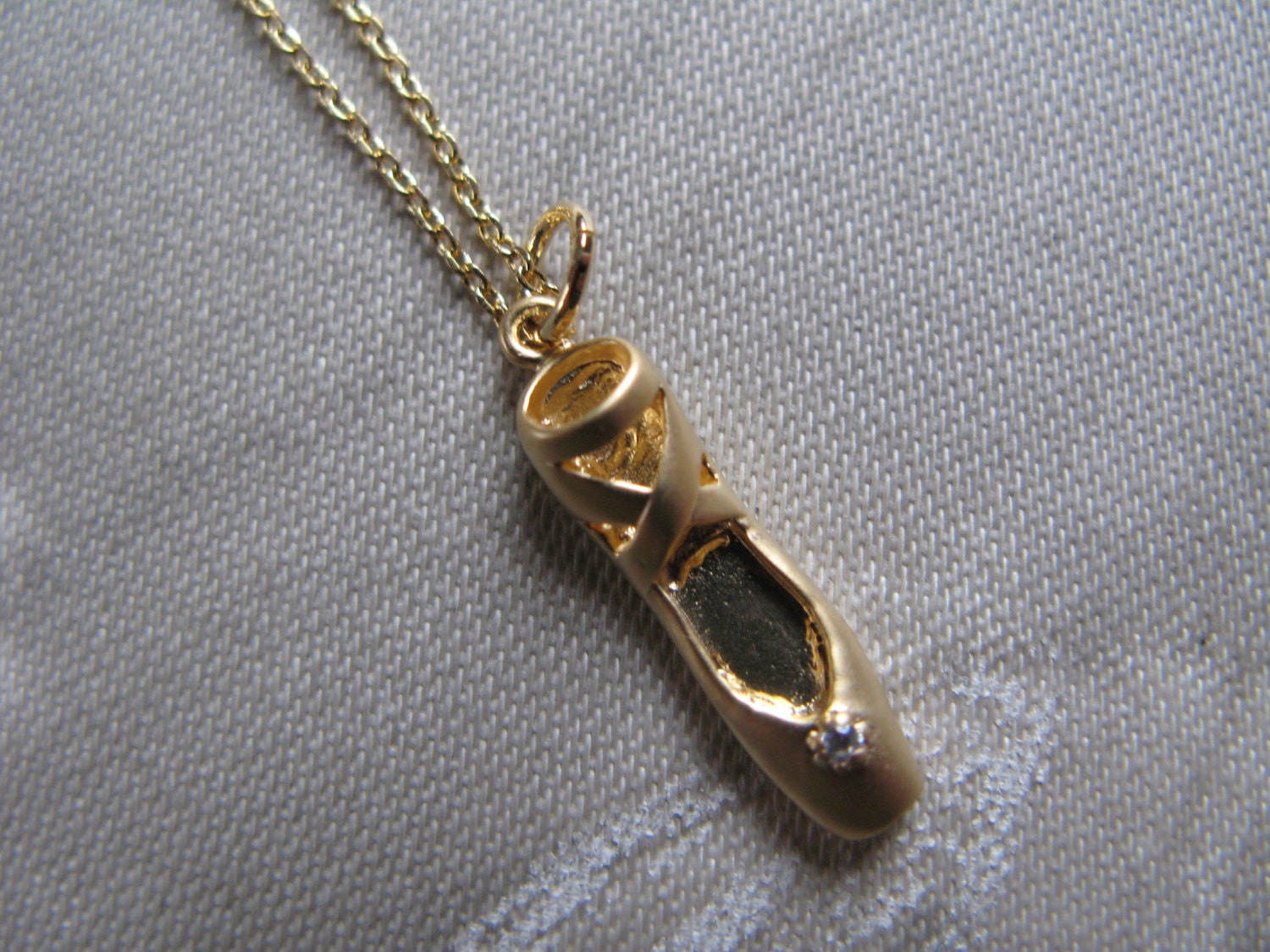 Nutcracker gift Ballet shoe necklace pointe shoe necklace