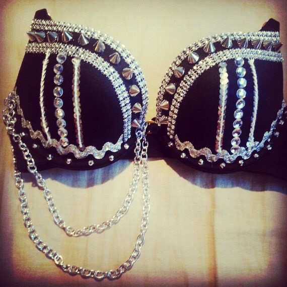 rave bra with spikes & chains
