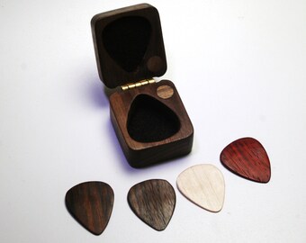 Gift for Him - Guitar pick holder - Boyfriend gift - 4 wood pick set, black, walnut, wood, perfect gift, musician gift, Gifts for Dad