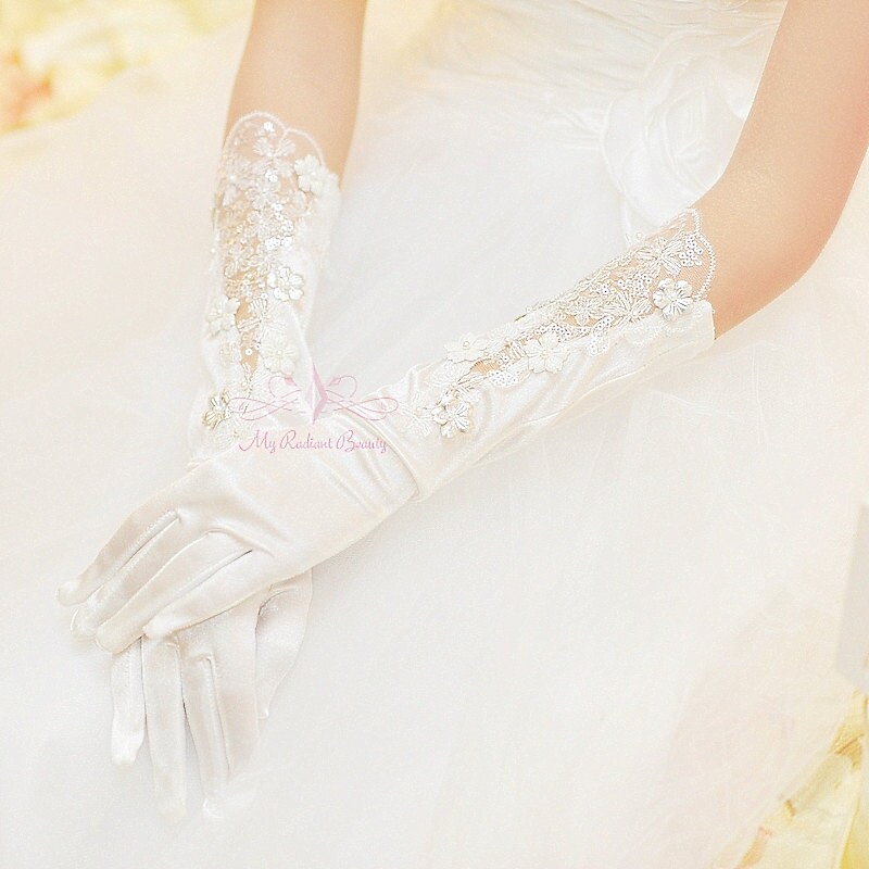 Bridal Gloves White Lace Floral Bridal Fashion Gloves 3933