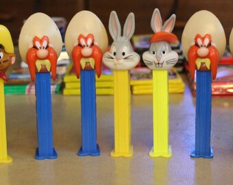 11 Pez Dispensers Bugs Bunny Yosemite Sam Speedy Gonzales and Daffy Duck