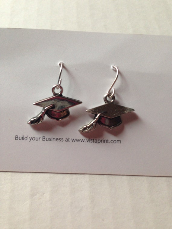Graduation Cap Dangle Earrings by KeepCalmAndBeadIt on Etsy