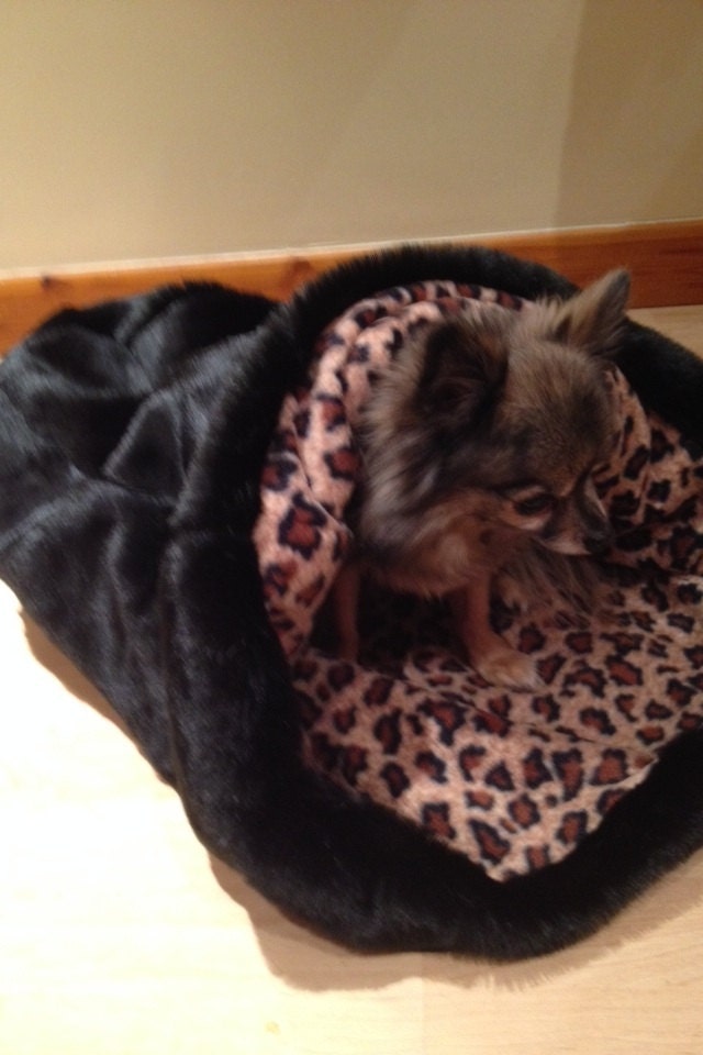 SNUGGLE SACK dog pet CHIHUAHUA bed