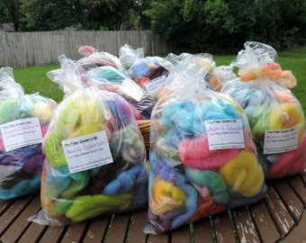 SALE 2oz 56g Felters Bulk Wool Roving Fiber Rainbow Colors Hand Dyed Spinning Felting Felt Bags Wool Art Blue Green Purple Yellow Orange