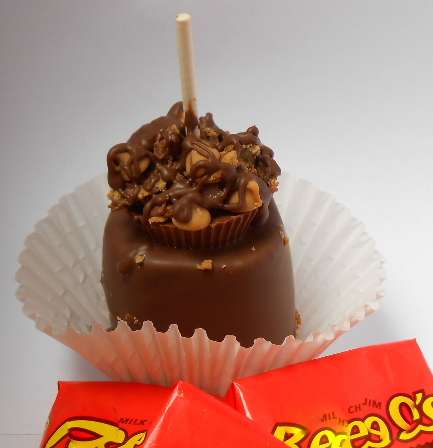 Peanut Butter Cup Marshmallow Pops by LilDovesConfections on Etsy