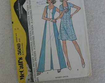 McCall's Women's Sweetheart Neckline Dress Pattern 3680