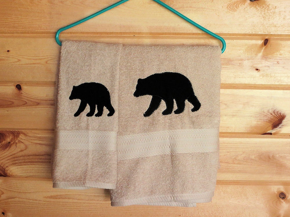 Bear Bath Towel Set 2 pc Country Rustic Decor for Log Cabin or