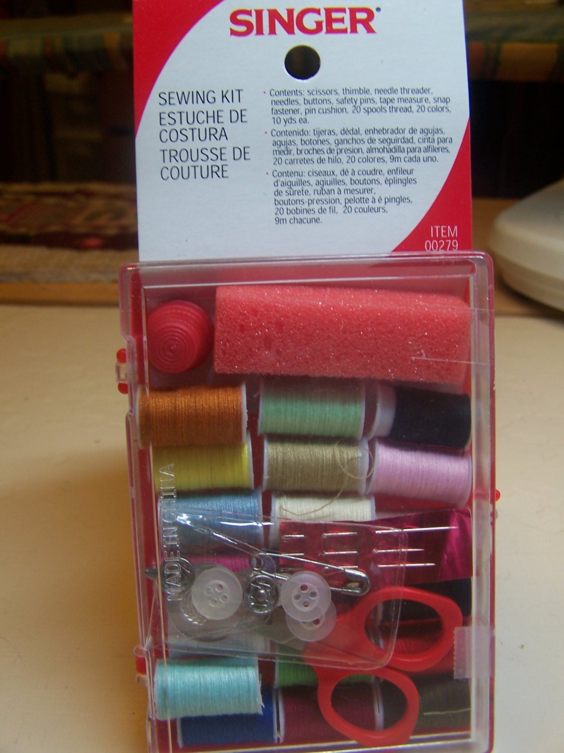 SALE Singer Sewing Box Kit from DebbiesBusyBee on Etsy Studio