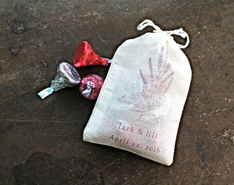 Wedding favor bags, set of 50 personalized muslin bags. Lavender with custom names and wedding date. Bridal shower, party favor bags.