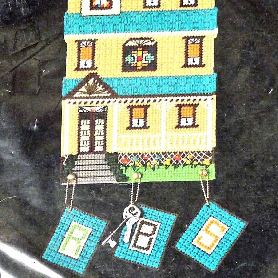 Key Holder Needlepoint Kit Plastic Canvas Dimensions 2138