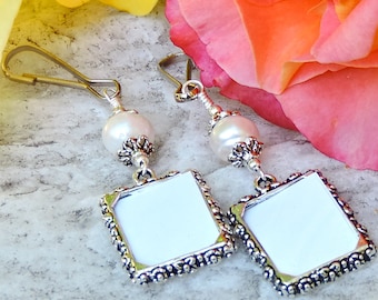Wedding bouquet photo charms x2. Pearl Photo charms. Freshwater pearl set of 2 bridal bouquet charms. Wedding keepsakes. Gift for her.