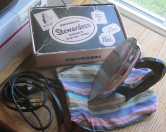 Vintage Universal Stewardess Steam Travel Iron Bakelite Handle with Box etc. 1940 Era