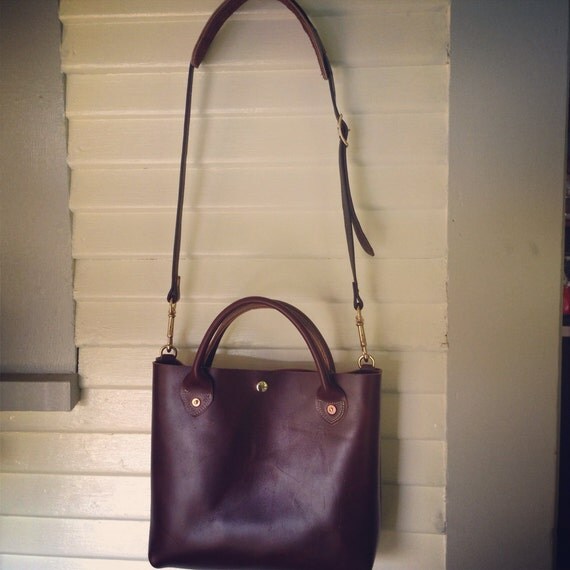 Items similar to Leather purse on Etsy