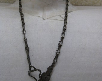 Shabby Chain Safety Catch Brass Necklace Vintage