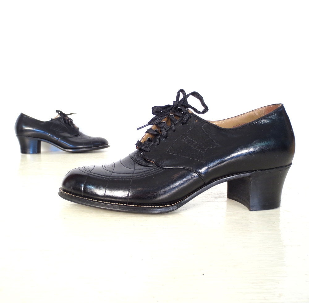 womens black oxford heels