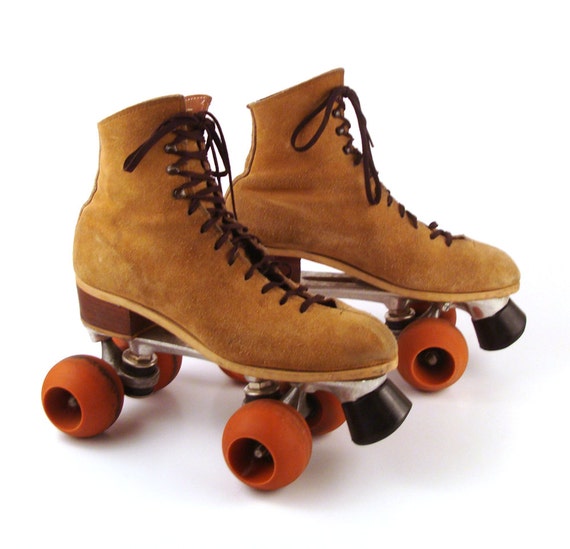 Roller Skates Vintage 1970s Suede Men's size 7 Riedell