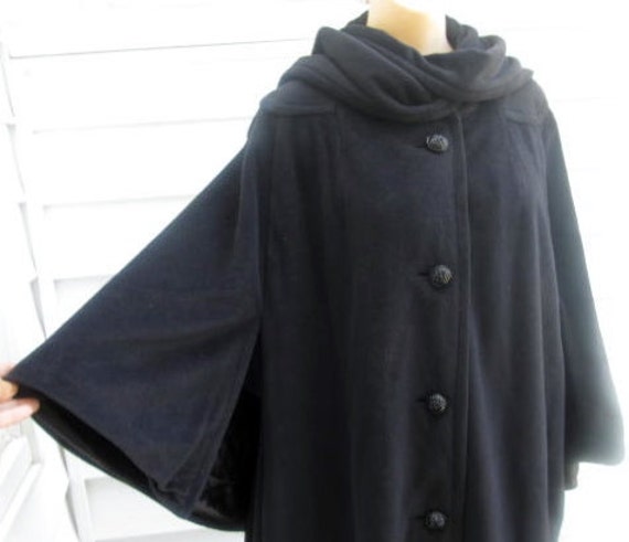 Vintage 1950s Black Cape w Flap Sleeves n Scarf Coat M by Flashbax