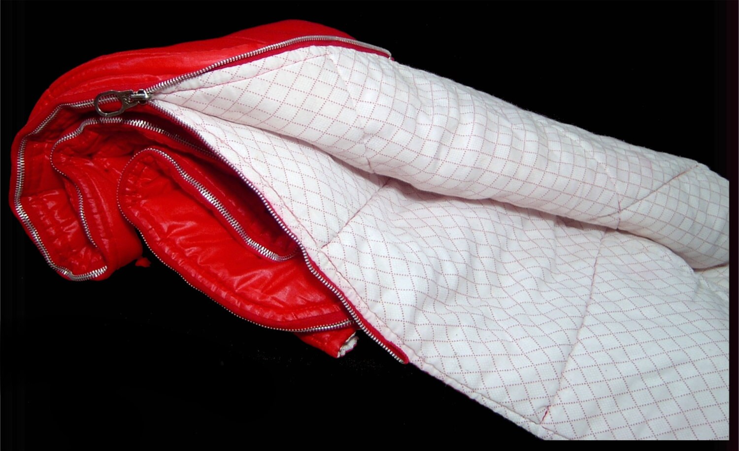 Vintage quilted red nylon cire satin sleeping bag blanket 61