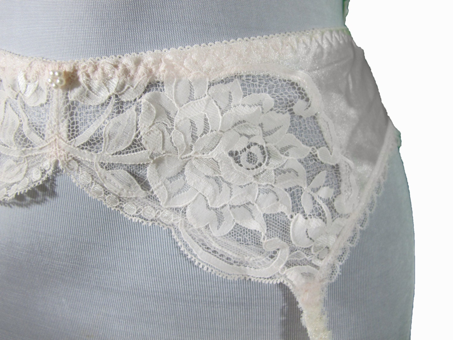 Bride's garter belt with lace roses in blush pink by BoudoirBarbie