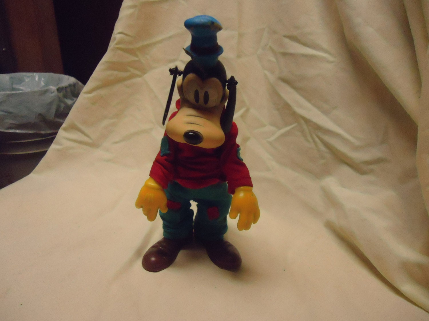 Vintage 1960s Goofy Disney Plastic 8 Doll collectable