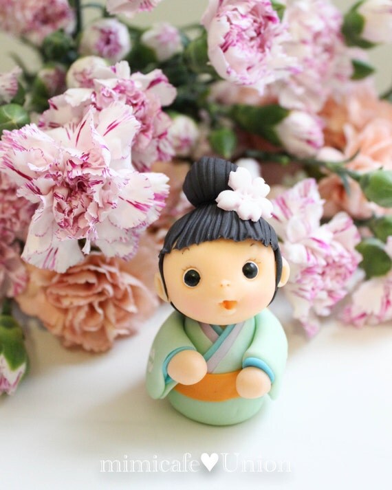 Kokeshi Dolls Cupcake Toppers ( 5 Kokeshi Dolls, 1 Birthday Message Plate) Il_570xn