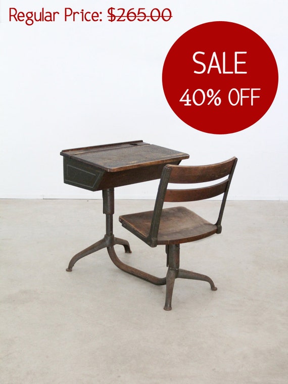 SALE vintage school desk / 1940s kids desk