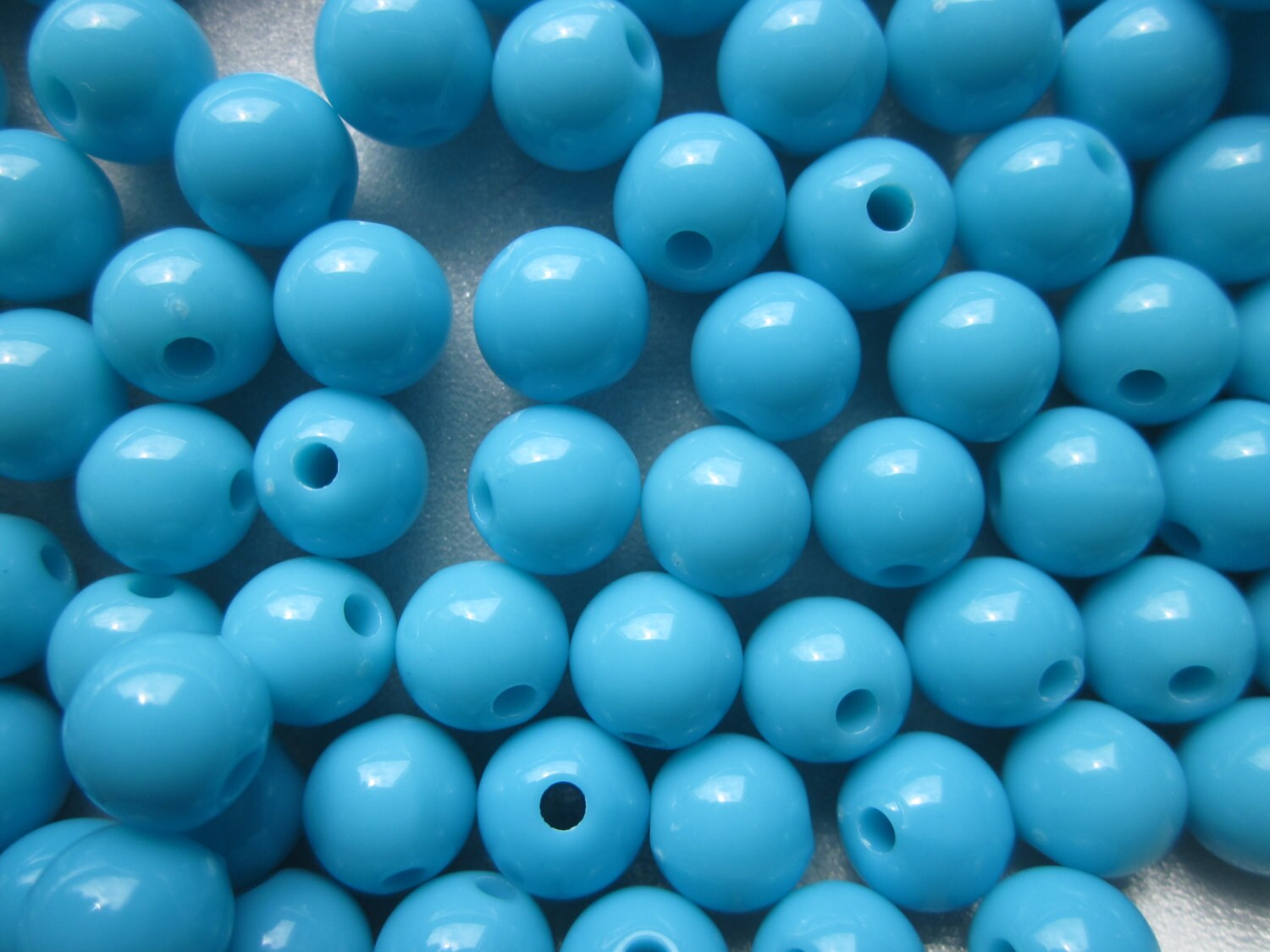 SALE Acrylic Beads 8mm 20 Beads