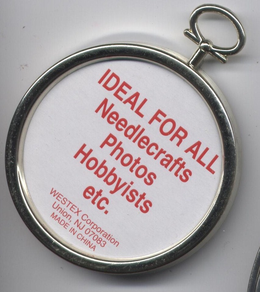 23/8 Round Gold Tone Plastic Needlework Ornament by TessCreates