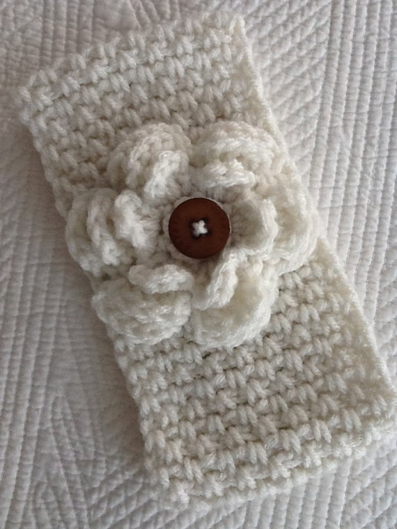 Crochet Women's or Child's Headwarmer, Off-White Headwarmer, Crochet Headwarmer, Winter Hat, Accessories, Headwarmer with Flower