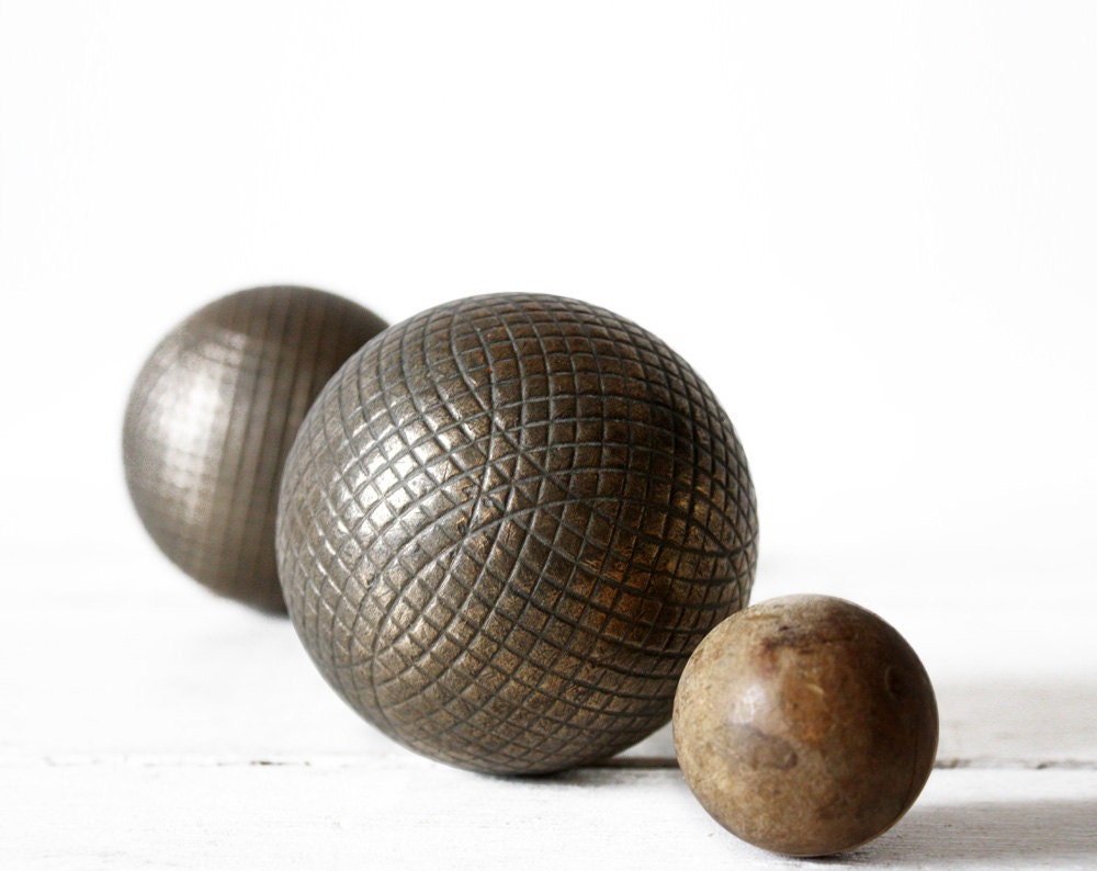 VintageLARGE French Bronze BOULES de PETANQUE set VintageLARGE French Bronze BOULES de PETANQUE set