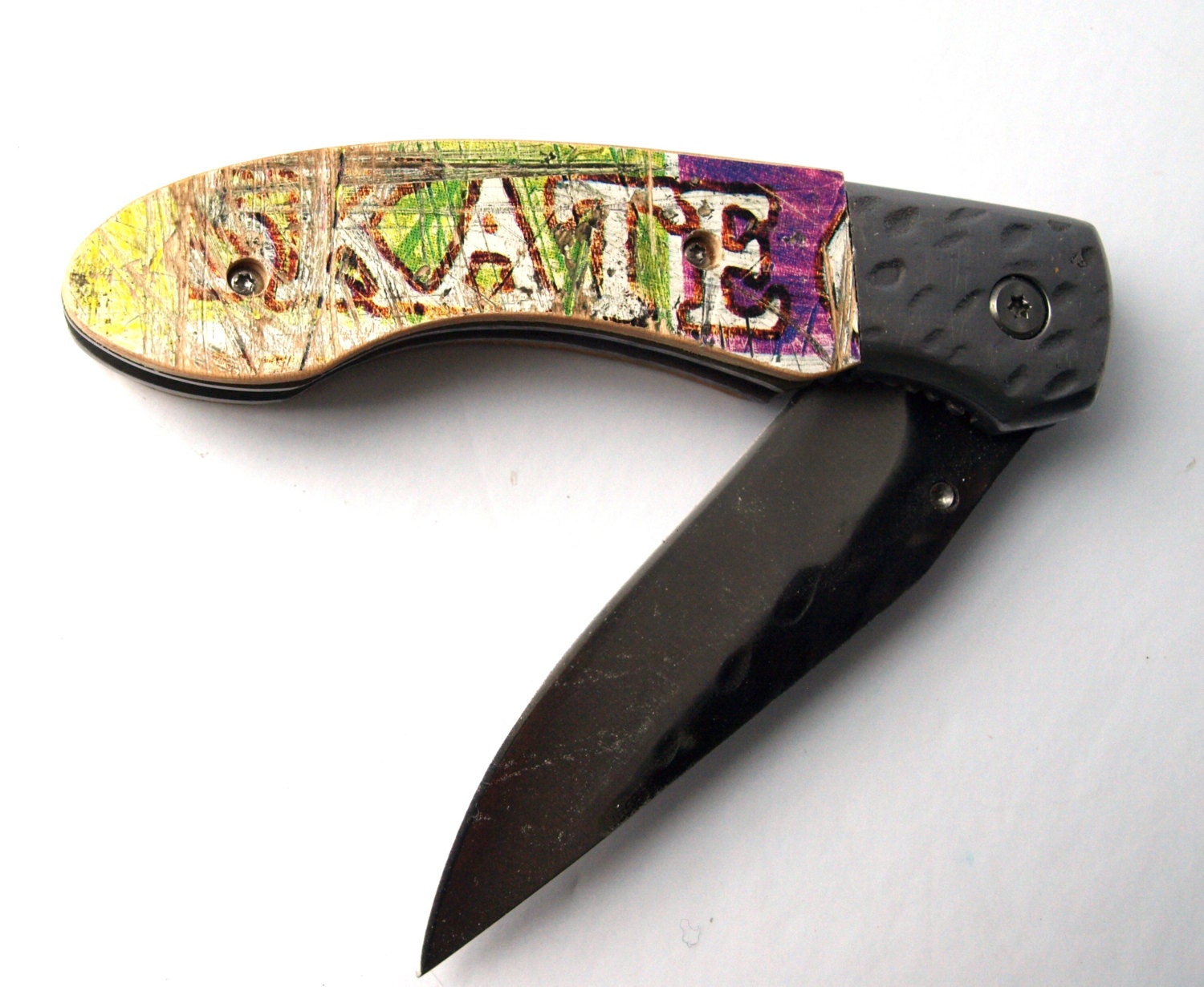 Pocket Knife with recycled skateboard handle SPK0019
