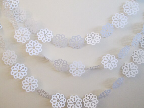 White snowflake Garland- White snowflakes, paper garland, winter weddings, wedding garland, party garland Il_570xn