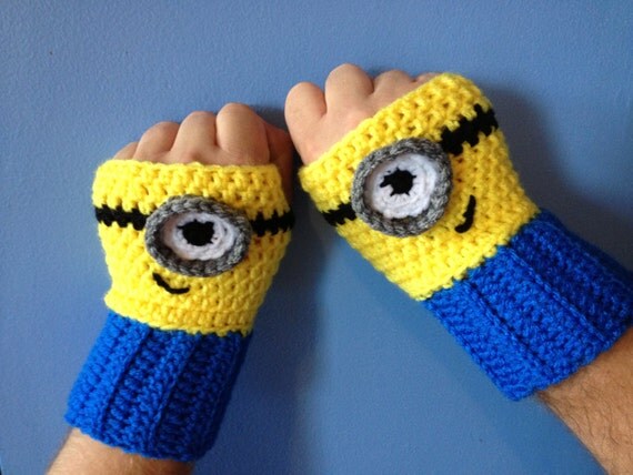 gloves minion fingerless crochet pattern Inspired PATTERN Fingerless Crochet  Me Gloves Minion Despicable