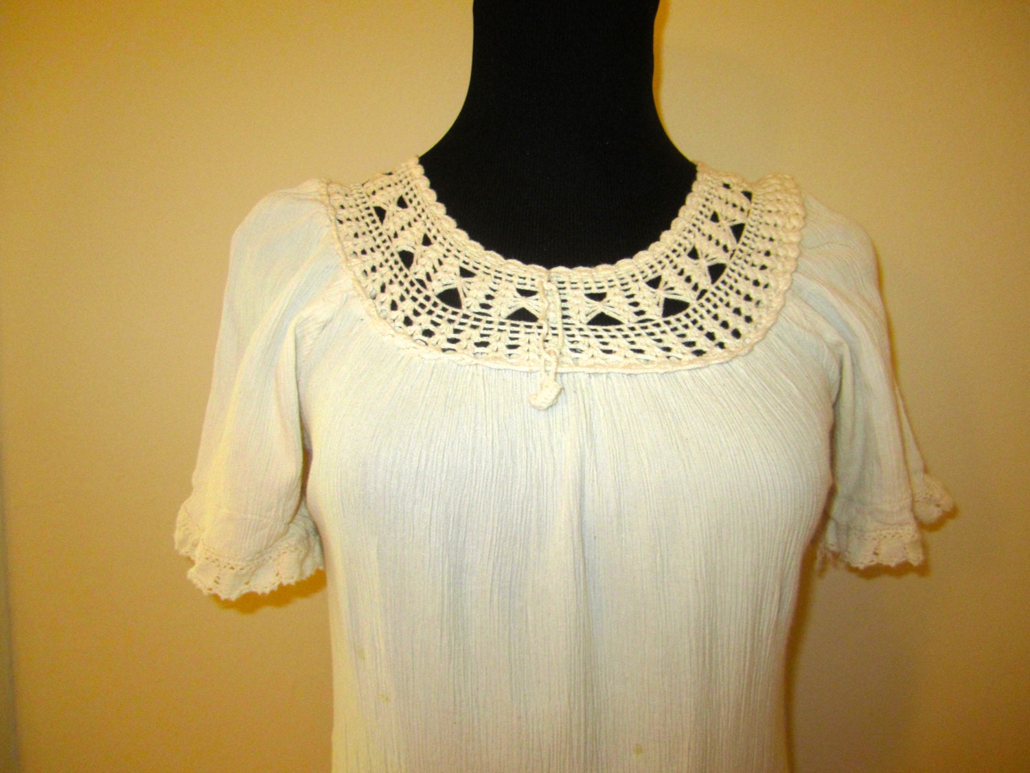 Darling Vintage 1960's Crochet Gauze Mexican Gypsy