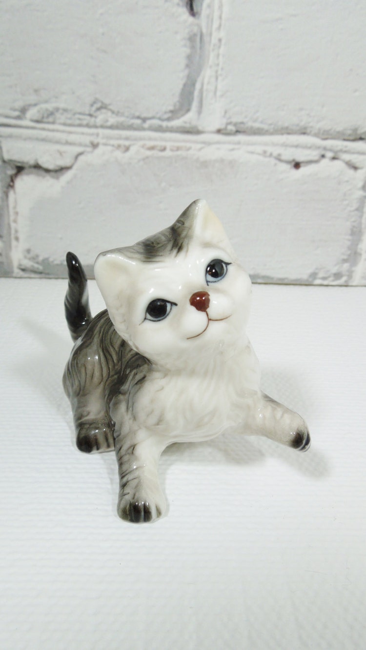 gray tabby cat figurine