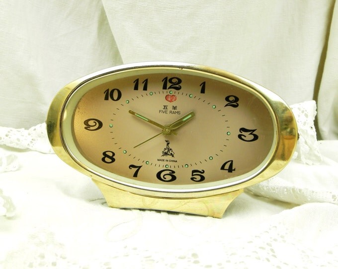 Large Working Vintage Mid Century 1960 Mechanical Wind Up Oval Alarm Clock, Retro 60s Bedside Timepiece, 1970s Home Interior Decor