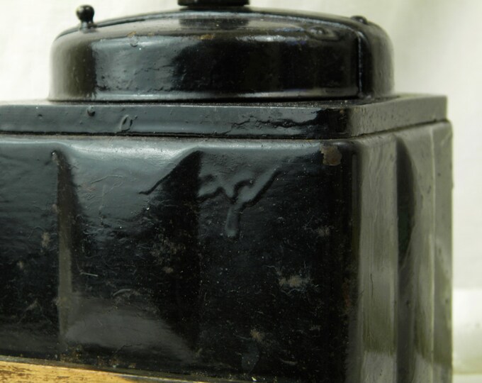 Vintage French Peugeot Fréres Black Painted Metal and Wooden Coffee Grinder / French Kitchenware Decor / Kitchenalia / Retro Vintage Home Vintage French Peugeot Fréres Black Painted Metal and Wooden Coffee Grinder / French Kitchenware Decor / Kitchenalia / Retro Vintage Home