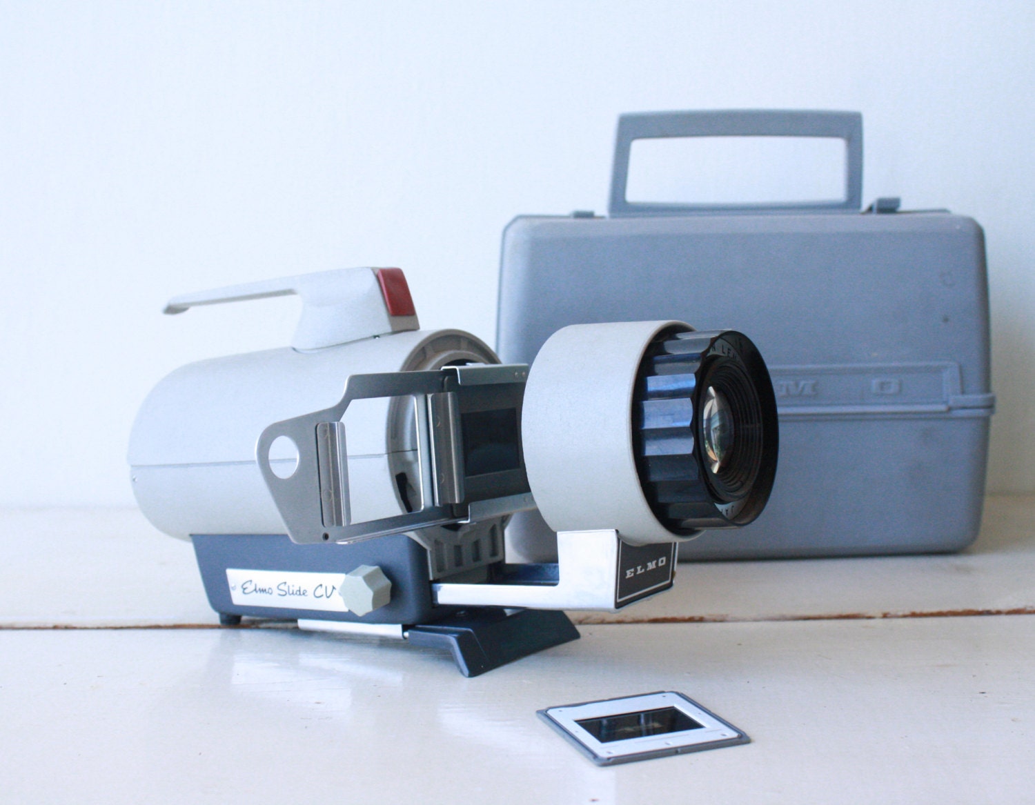Vintage 1960's Elmo Slide CS Projector with Case