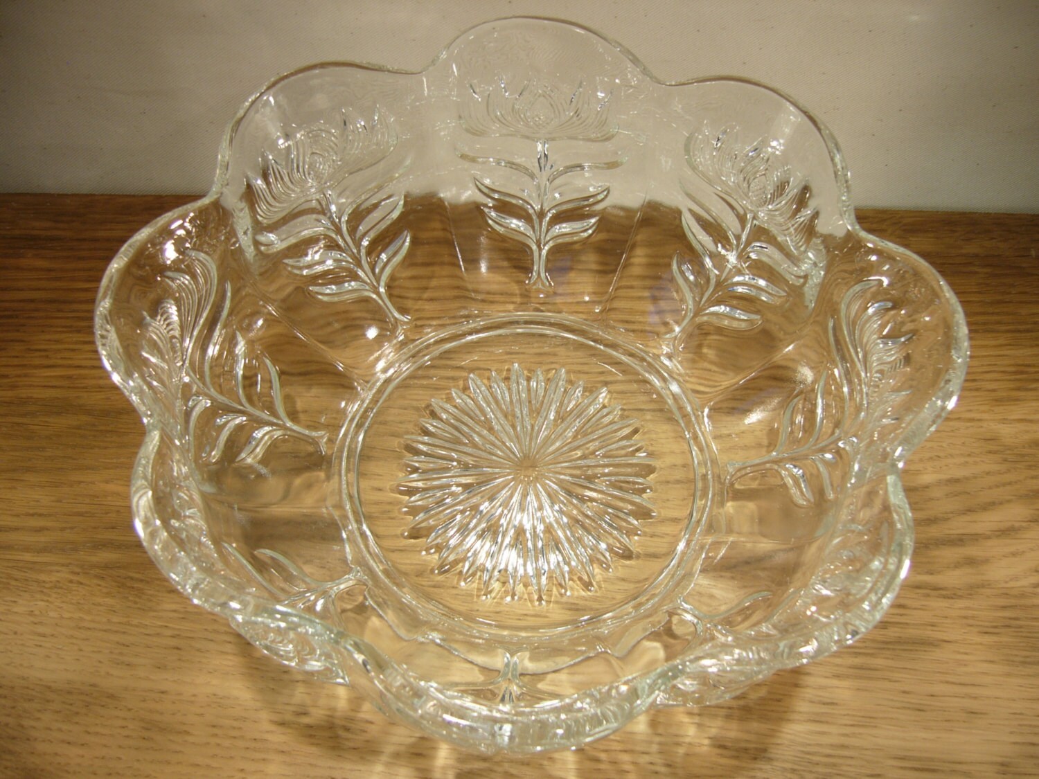 Vintage pressed glass fruit bowl with art by FieldfareVintage