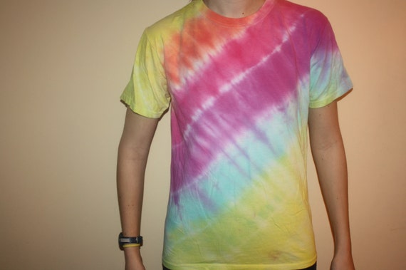 Youth L Diagonal Striped Tie Dye/Ombre Crew Neck by sewinknots