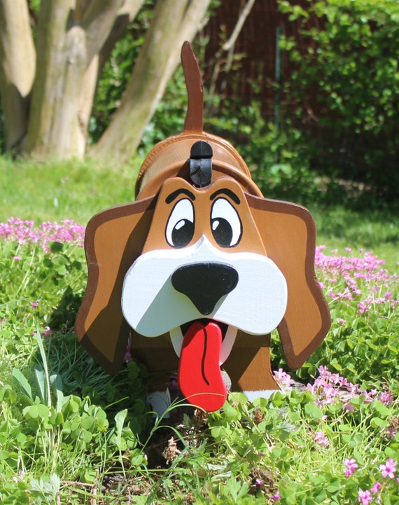 Panting Hound Dog Mailbox