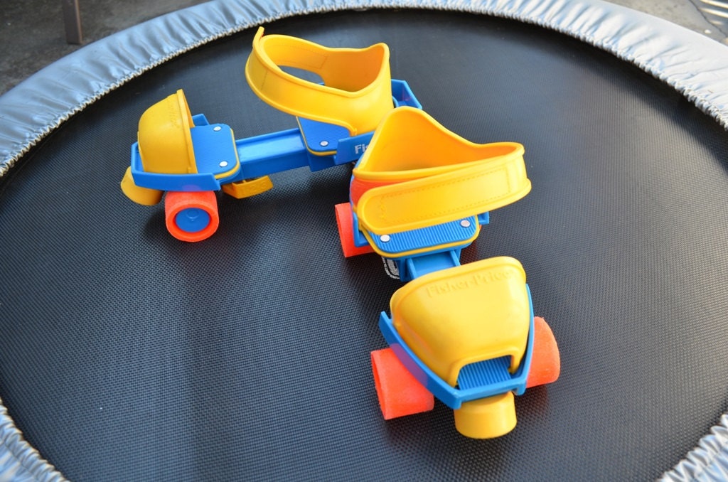 Vintage 1989 Fisher Price 123 Roller Skates Fisher by FarahsAttic