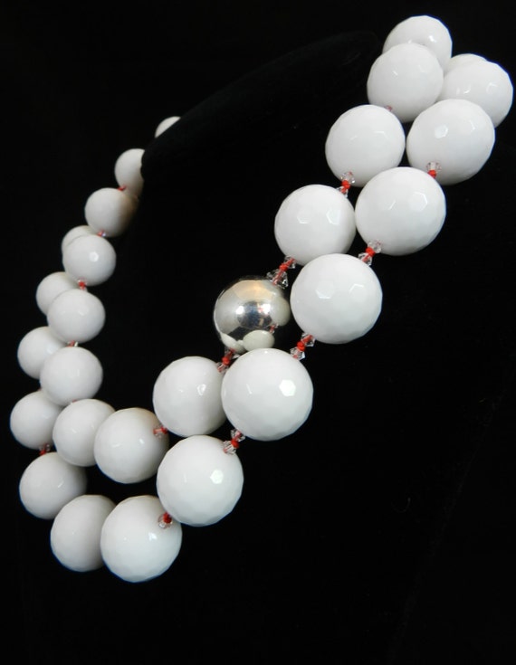 White Agate Necklace by christinesmithjewels on Etsy