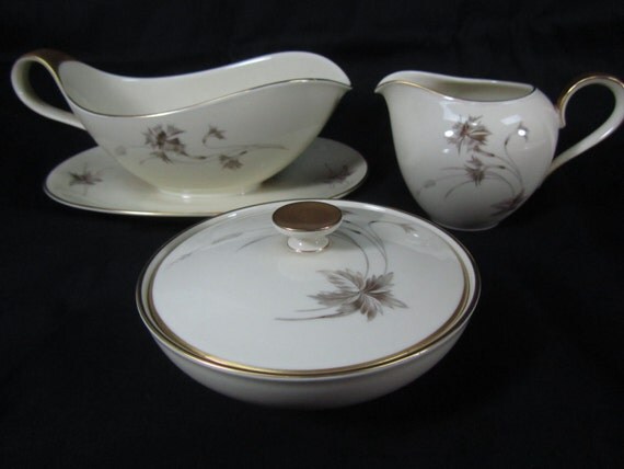 H&C Selb Barvaria Germany Heinrich dinnerware antique